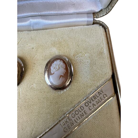 Vintage AMCO 14K Gold Overlay Genuine Shell Cameo Screwback Earrings w/ Box - Picture 7 of 8